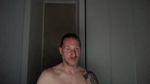 Snapshot of m4rduk81 chatting on October 2, 5:01 pm m4rduk online show from October 2, 5:01 pm