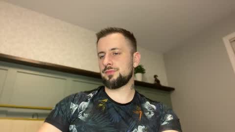 m_stephen online show from May 7, 2:40 am