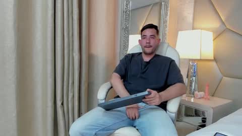 Matt De Luca online show from October 3, 6:16 pm