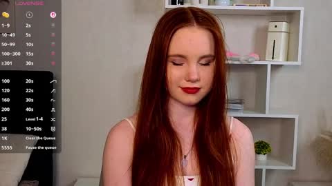 Holly online show from April 8, 3:15 pm