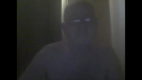 macbewdekan25 online show from April 26, 8:01 am