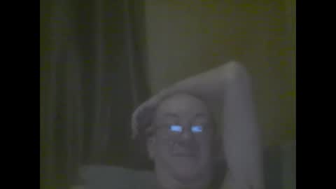 macbewdekan25 online show from March 12, 10:37 am