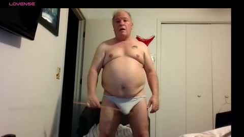 mackdocc001 online show from October 28, 6:53 pm