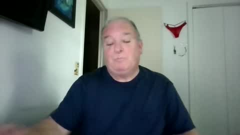 Snapshot of mackdocc001 chatting on October 6, 3:30 pm mackdocc001 online show from October 6, 3:30 pm