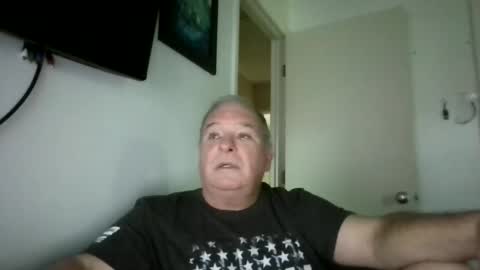 Snapshot of mackdocc001 chatting on September 27, 3:32 pm mackdocc001 online show from September 27, 3:32 pm