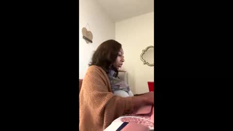 madam_glam online show from February 10, 3:04 pm