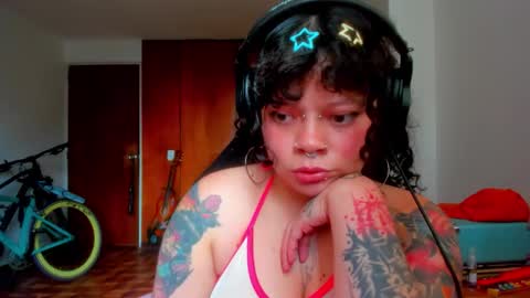 di online show from February 3, 8:02 pm