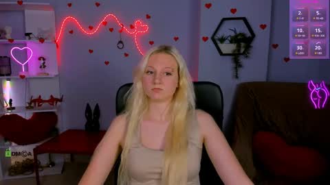 Ulis online show from May 21, 3:29 pm