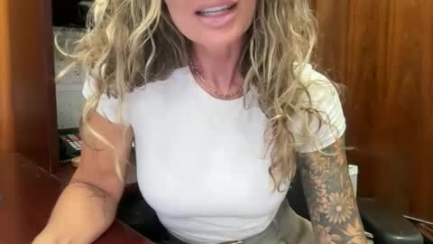 Madame Andi online show from June 11, 11:52 am