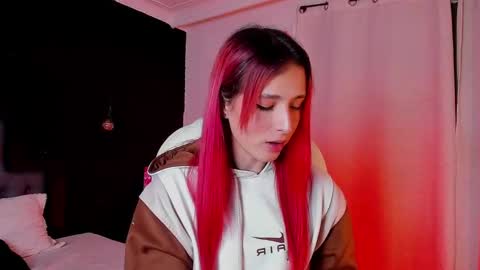 Snapshot of madame_lilith chatting on September 28, 11:19 am madame lilith online show from September 28, 11:19 am