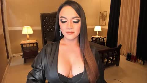 Alison Kloss online show from October 4, 11:35 pm