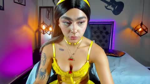 Maddie online show from February 26, 6:04 pm