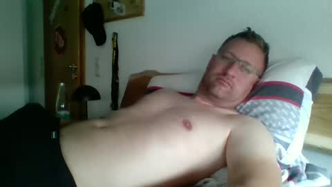 Snapshot of maddin8891 chatting on September 22, 11:36 am Maddin online show from September 22, 11:36 am