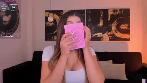 Snapshot of maddisontaylor chatting on October 16, 8:40 pm Maddison online show from October 16, 8:40 pm