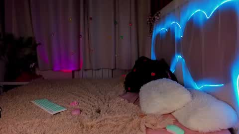 maddyfever online show from June 23, 2:23 pm