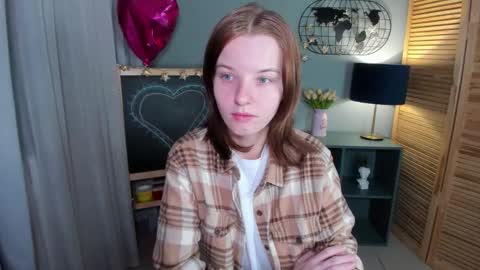 Snapshot of madelaines chatting on September 23, 8:30 am madelaines online show from September 23, 8:30 am