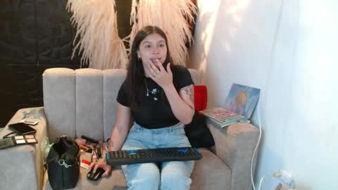 madison85535 online show from April 16, 2:28 pm