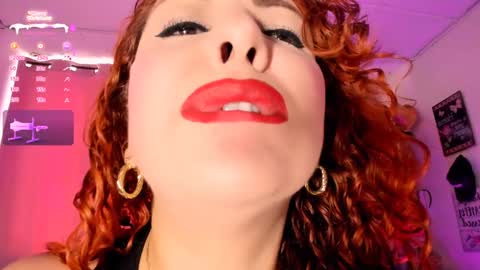 Snapshot of madison_bigboobies chatting on December 20, 6:56 pm Madison Astrid online show from December 20, 6:56 pm