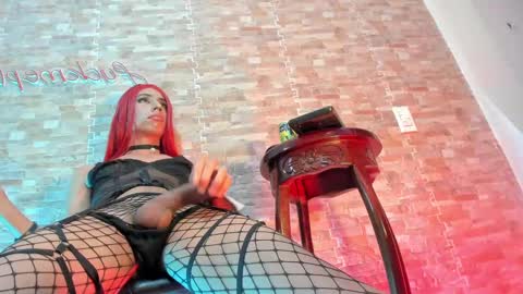 Snapshot of madison_cambell chatting on March 1, 3:38 pm madison_cambell online show from March 1, 3:38 pm
