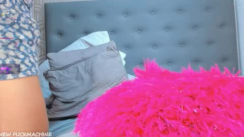 Snapshot of madison_milan chatting on September 28, 6:50 pm online show from September 28, 6:50 pm