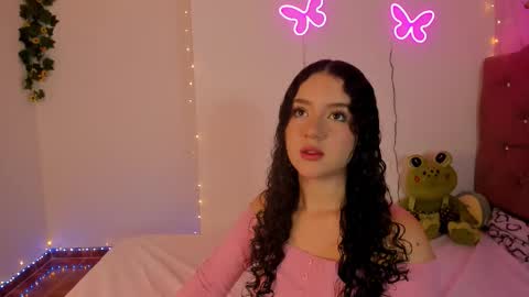 Snapshot of madison_pettis1 chatting on September 28, 3:26 am Madison online show from September 28, 3:26 am