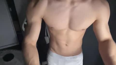 Sexyboymadison online show from November 11, 1:41 am