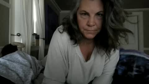 Snapshot of madisonfelicia chatting on October 27, 5:13 pm Madison online show from October 27, 5:13 pm