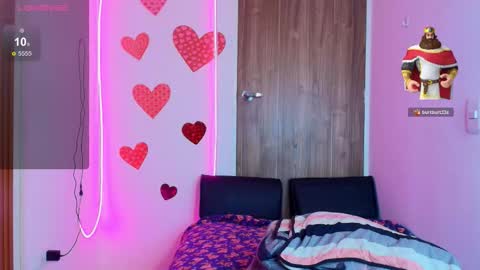 mady  online show from November 29, 7:27 am