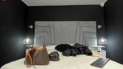 MAEE ANGELS online show from January 27, 1:48 am