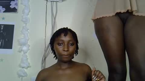 Maee online show from January 10, 8:25 pm