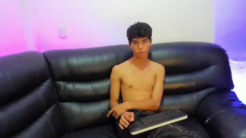 Mael online show from March 28, 9:27 pm