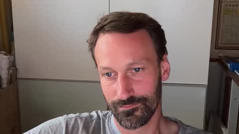 Snapshot of maenu_69 chatting on September 9, 5:35 pm maenu_69 online show from September 9, 5:35 pm