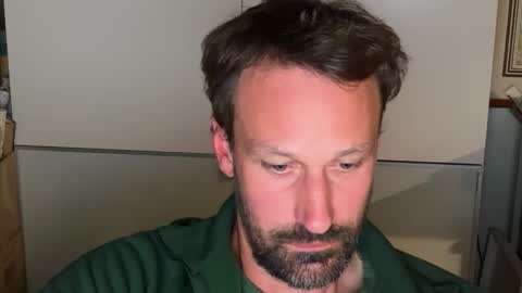 Snapshot of maenu_69 chatting on October 3, 9:34 pm maenu_69 online show from October 3, 9:34 pm