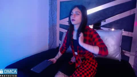 Snapshot of maevekuro chatting on February 28, 7:14 pm maevekuro online show from February 28, 7:14 pm