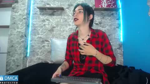 Snapshot of maevekuro chatting on March 10, 7:18 pm maevekuro online show from March 10, 7:18 pm