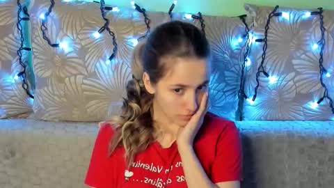 Maggie online show from March 3, 3:35 am