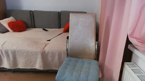 Snapshot of magic_blondie chatting on February 22, 9:59 pm Margo online show from February 22, 9:59 pm