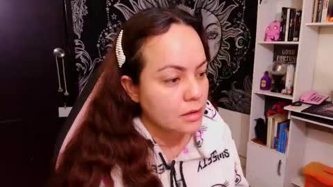 Snapshot of magic_clairewitch chatting on September 23, 11:33 pm Claire online show from September 23, 11:33 pm