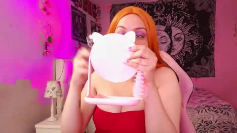 Snapshot of magic_clairewitch chatting on February 21, 11:43 pm Claire online show from February 21, 11:43 pm