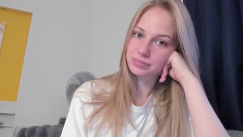 Alice  online show from November 20, 12:59 pm