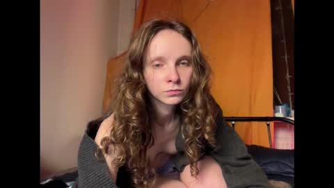 Snapshot of magic_mini_moon chatting on September 21, 10:03 pm Mikky or Moon online show from September 21, 10:03 pm