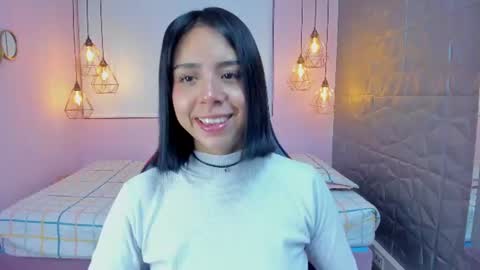 Oliviah online show from June 17, 1:16 pm
