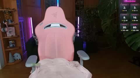 Nicole online show from November 26, 5:53 pm