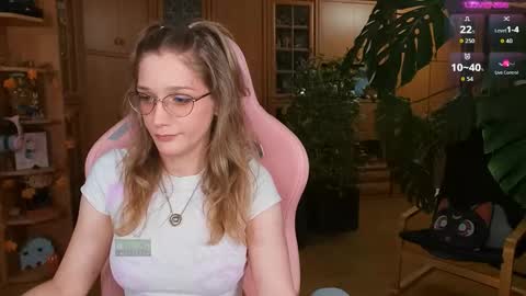 Nicole online show from September 16, 10:46 pm