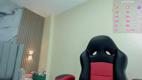 Snapshot of magievans1 chatting on October 6, 12:34 pm magievans1 online show from October 6, 12:34 pm