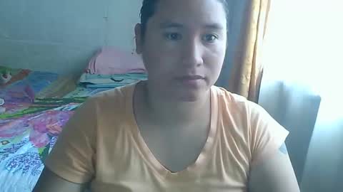 Snapshot of magiietaylor_ chatting on October 12, 5:59 pm Maggie Taylor online show from October 12, 5:59 pm