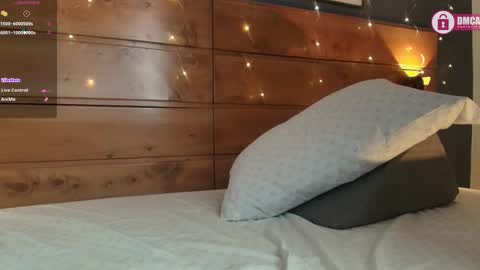 Snapshot of mahia_queen chatting on March 1, 9:29 am Dani online show from March 1, 9:29 am
