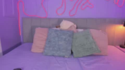 Mai online show from November 28, 7:54 pm