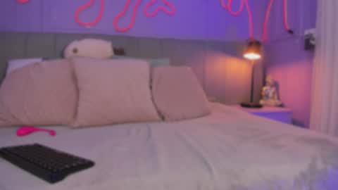 Mai online show from October 8, 8:26 pm