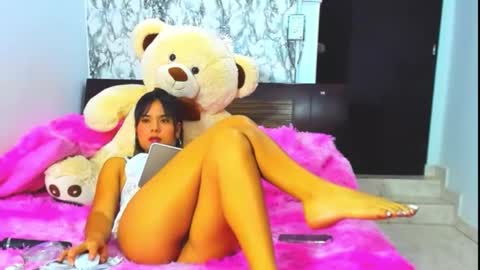 Maia Bronce online show from February 17, 10:14 am